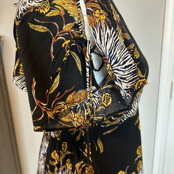 Madewell: Flowy Short Sunflower Dress - Picture 6 of 13